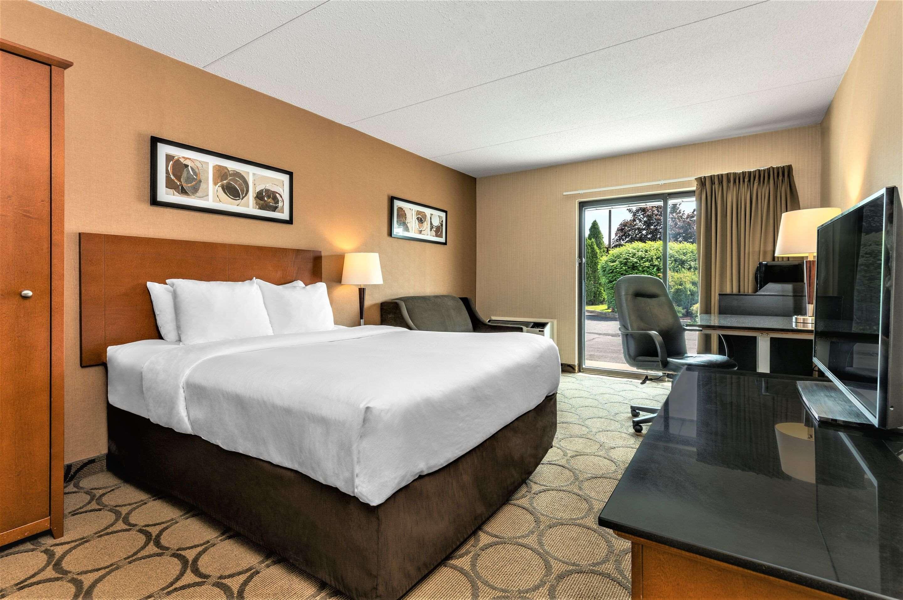 Comfort Inn West Edmonton Buitenkant foto