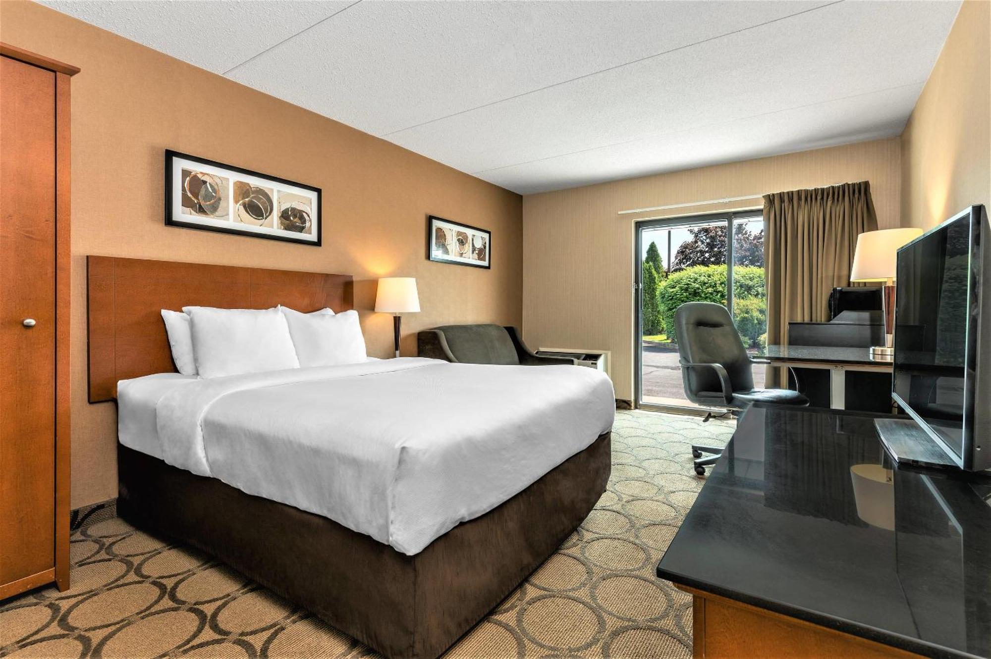 Comfort Inn West Edmonton Buitenkant foto