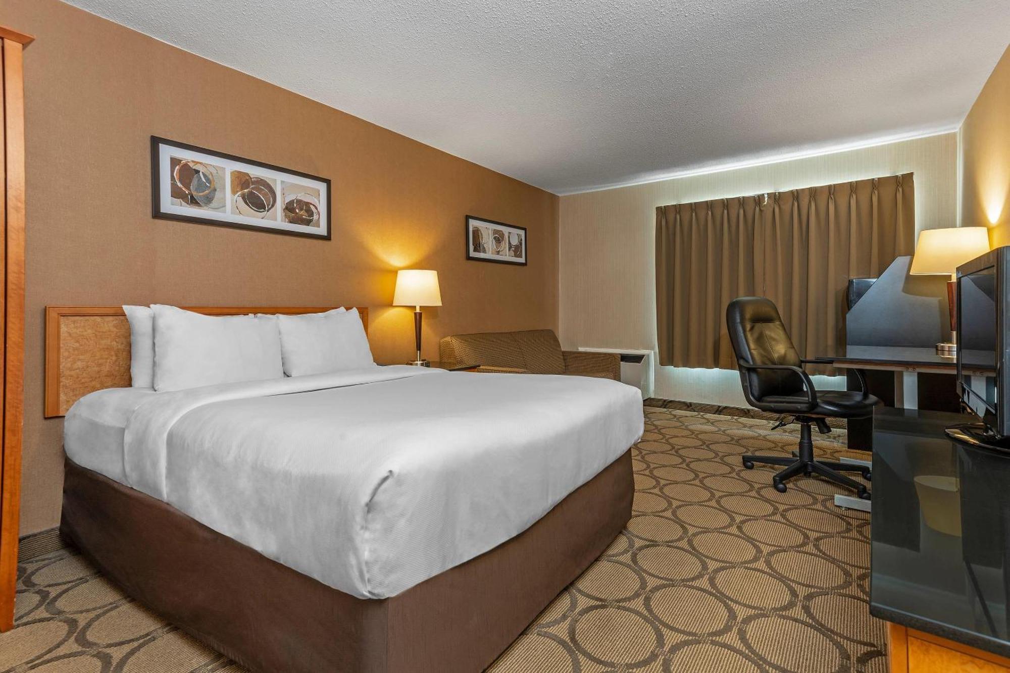 Comfort Inn West Edmonton Buitenkant foto