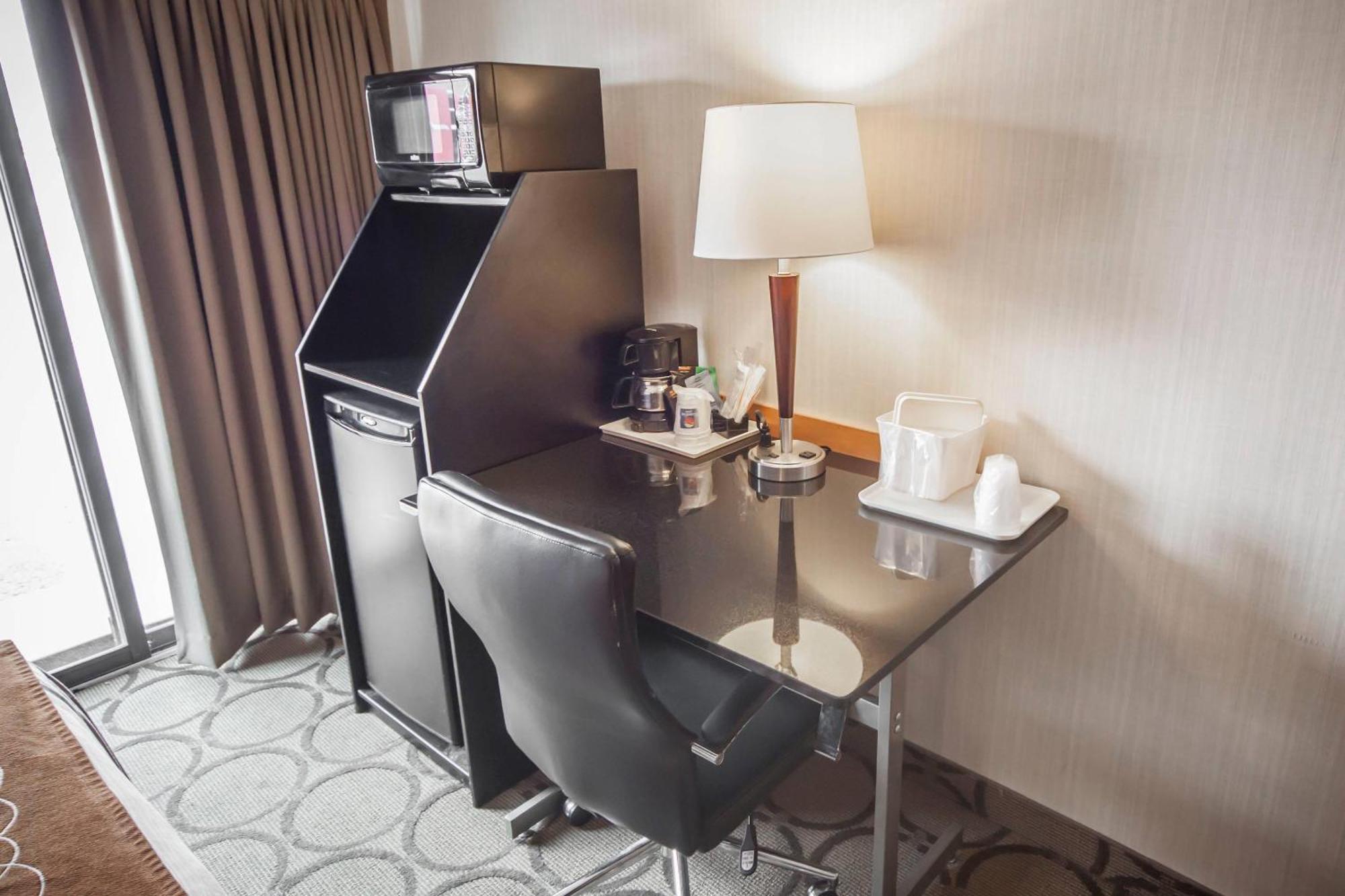 Comfort Inn West Edmonton Buitenkant foto